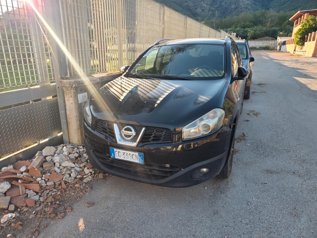 Nissan Qashqai 2.0 dCi DPF n-tec - 2010