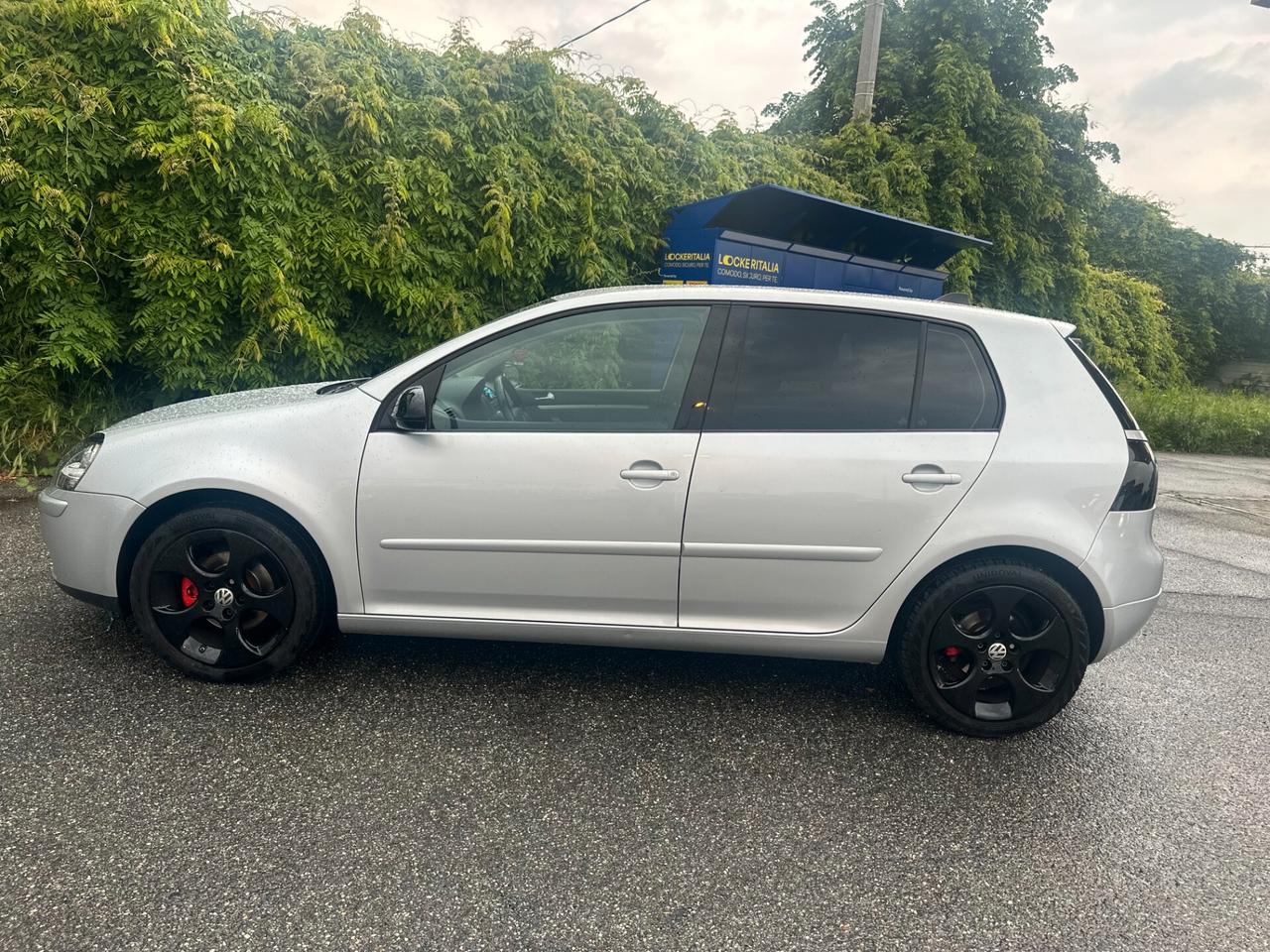 Volkswagen Golf 1.6 16V FSI 5p. Comfortline