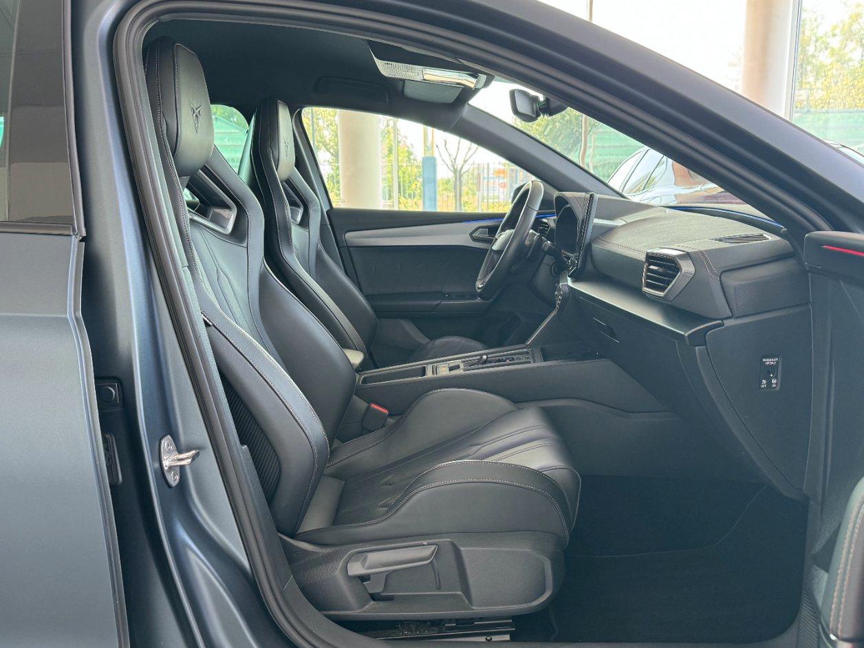 Cupra Leon 2.0 tsi VZ Carbon 300cv dsg SABELT