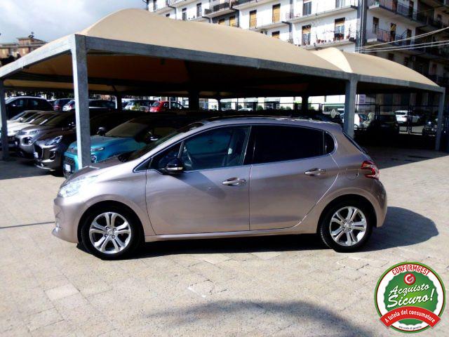 PEUGEOT 208 1.4 8V HDi 68CV 5p. Allure