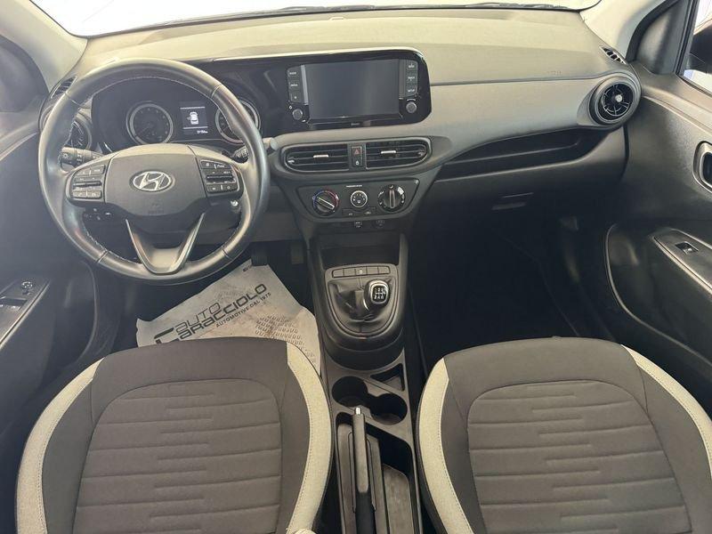 Hyundai i10 1.0 MPI Tech + Connect