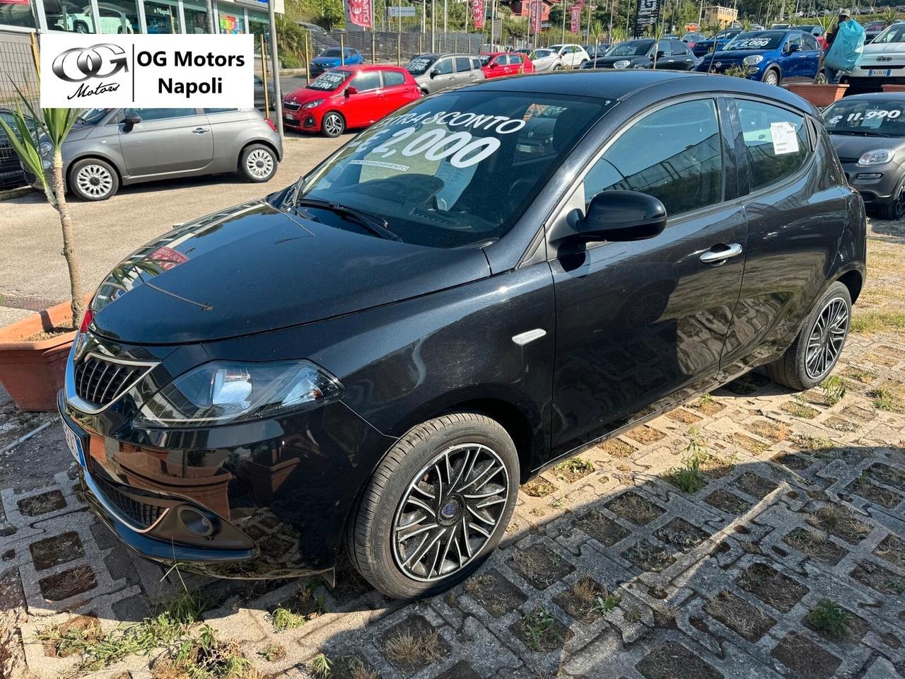 Lancia Ypsilon 1.0cc 70cv Hybrid Ecochic Gold