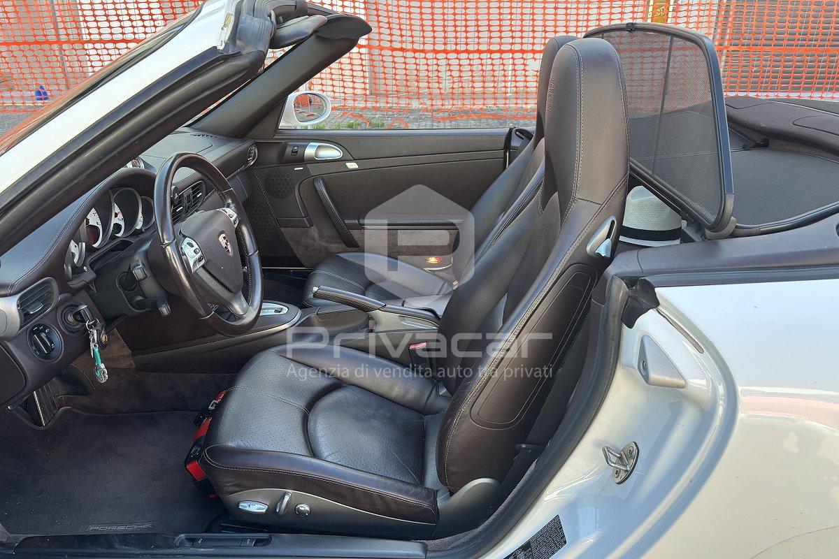 PORSCHE 911 Carrera 4 Cabriolet