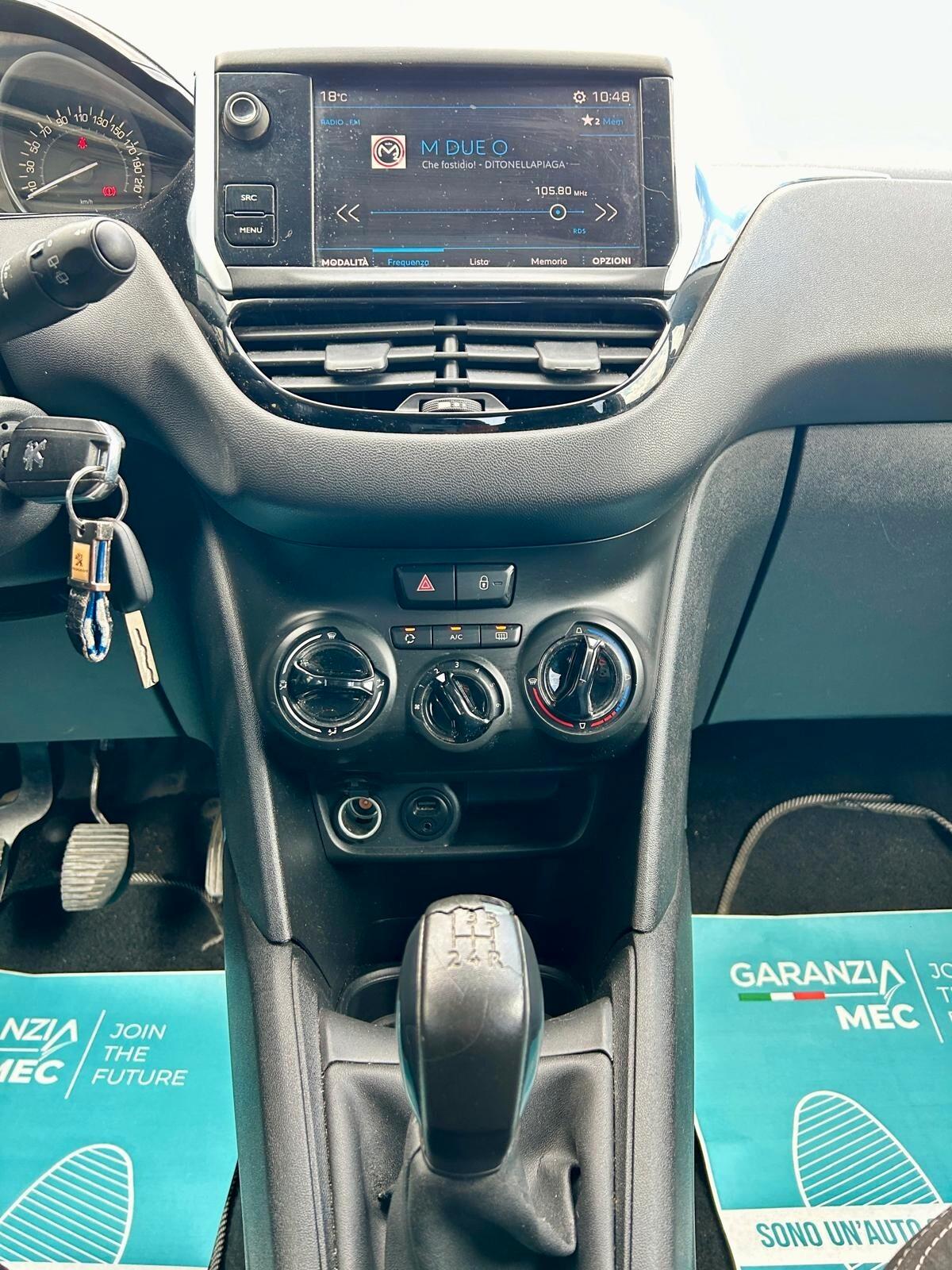 Peugeot 208 PureTech 82 5p. GPL Allure