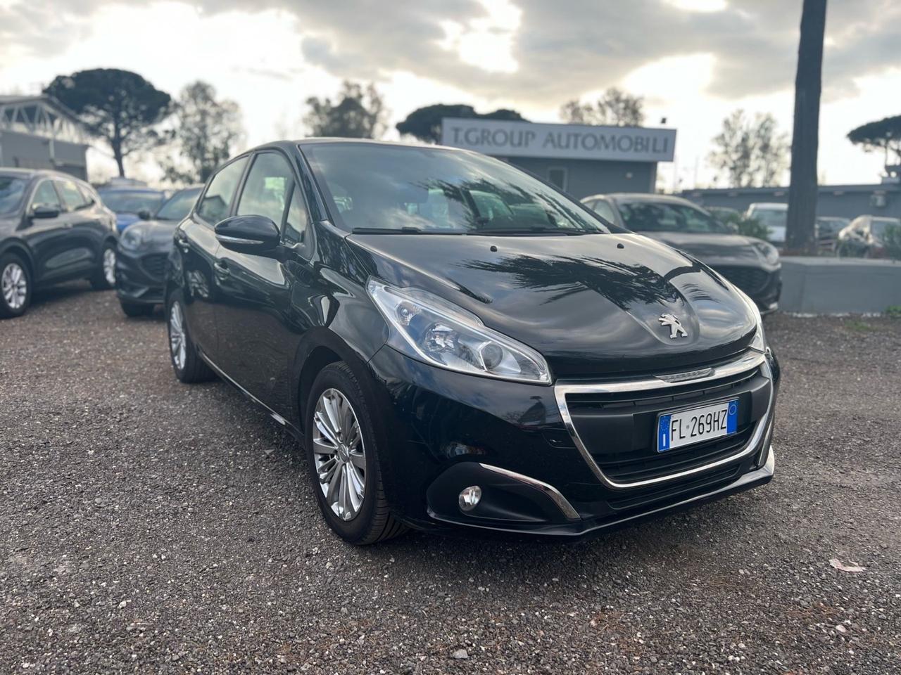 Peugeot 208 PureTech 82 5p. GPL Allure