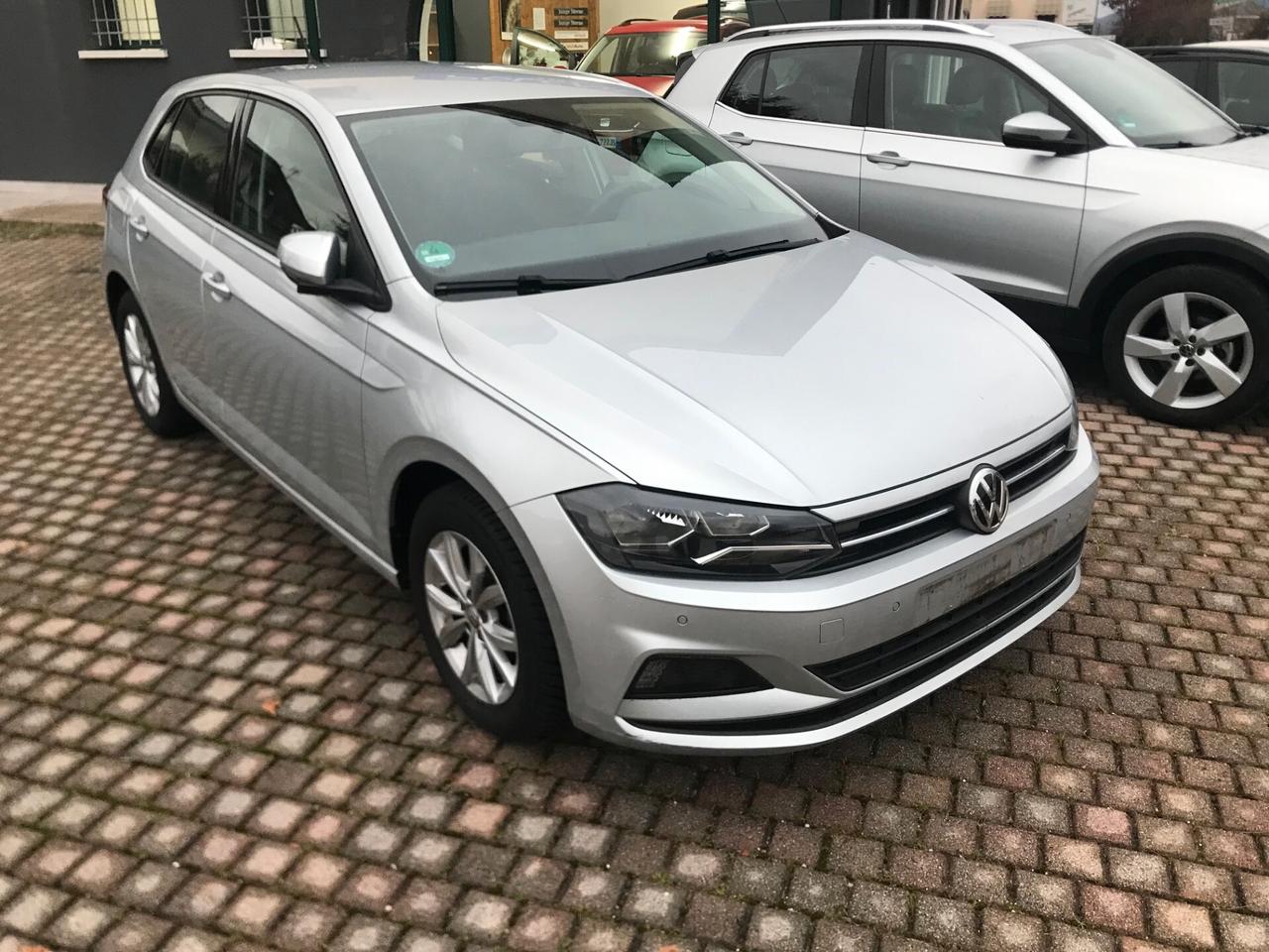 Volkswagen Polo 5p 1.0 evo Comfortline 80cv pdc navi tagliandata