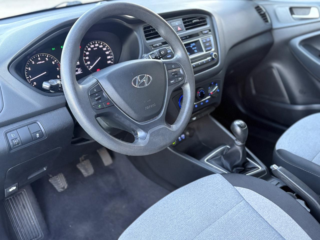 Hyundai i20 1.2 GPL SOLO 98 MILA KM NUOVA