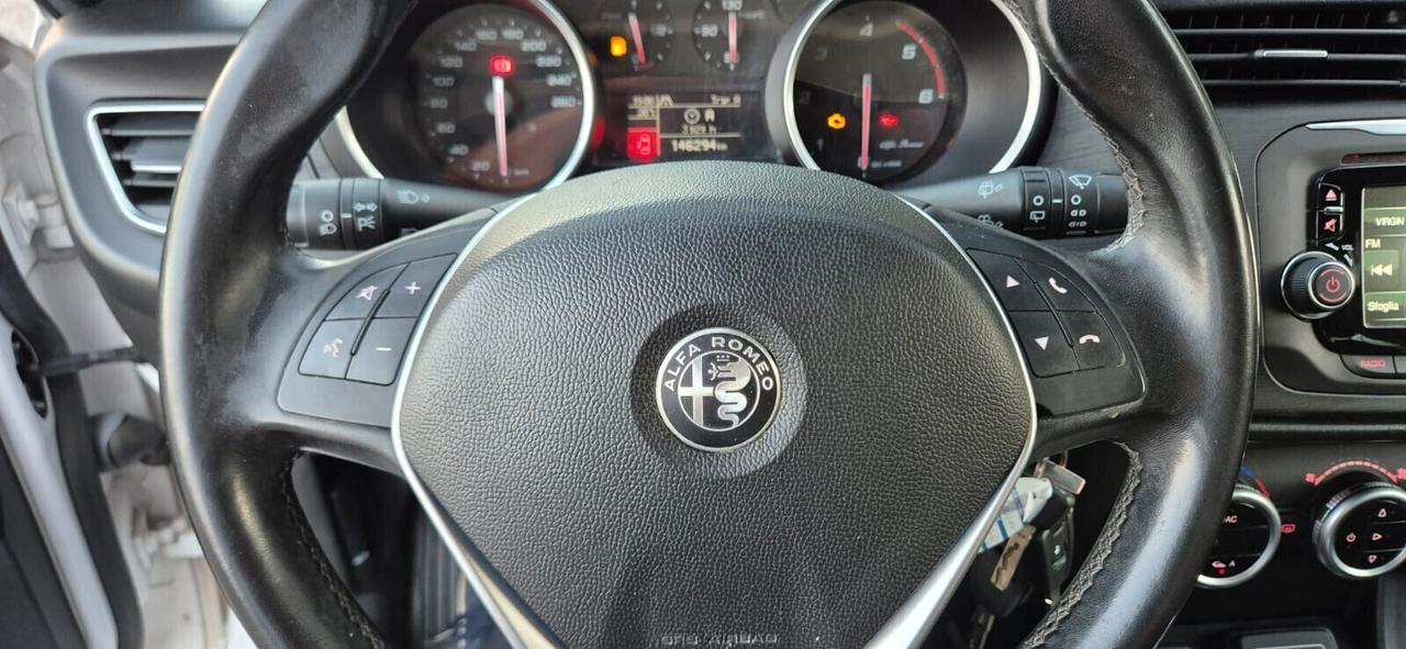 Alfa Romeo Giulietta 1.6JTDm 120CV-2017-Gar3Anni