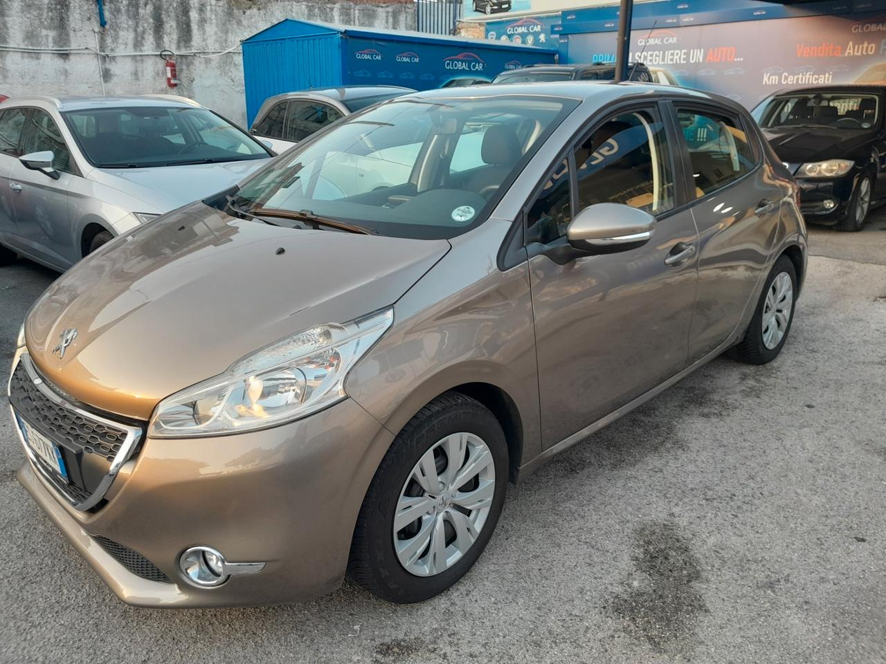 Peugeot 208 1.0 Benzina 5 porte tagliandi peugeot