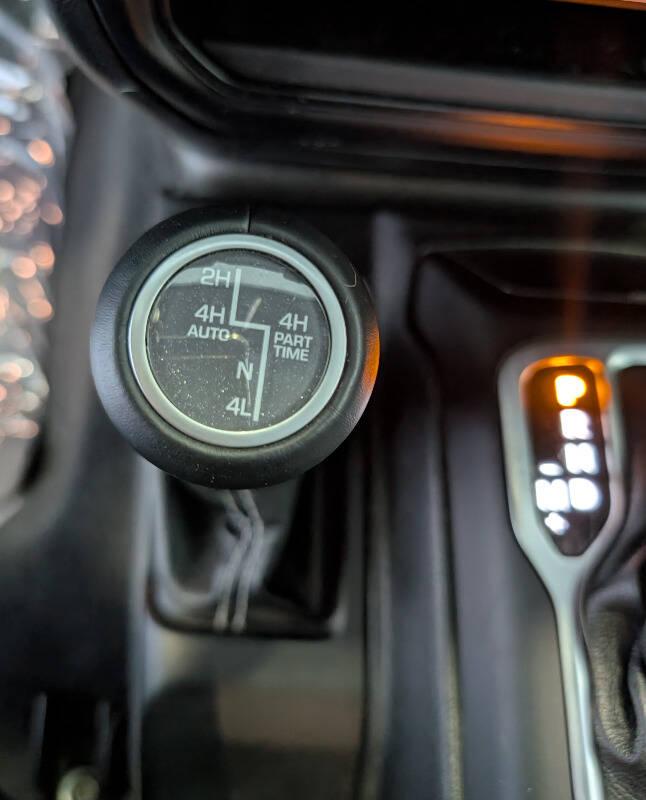 Jeep Wrangler 2.2 mjt II Sahara auto