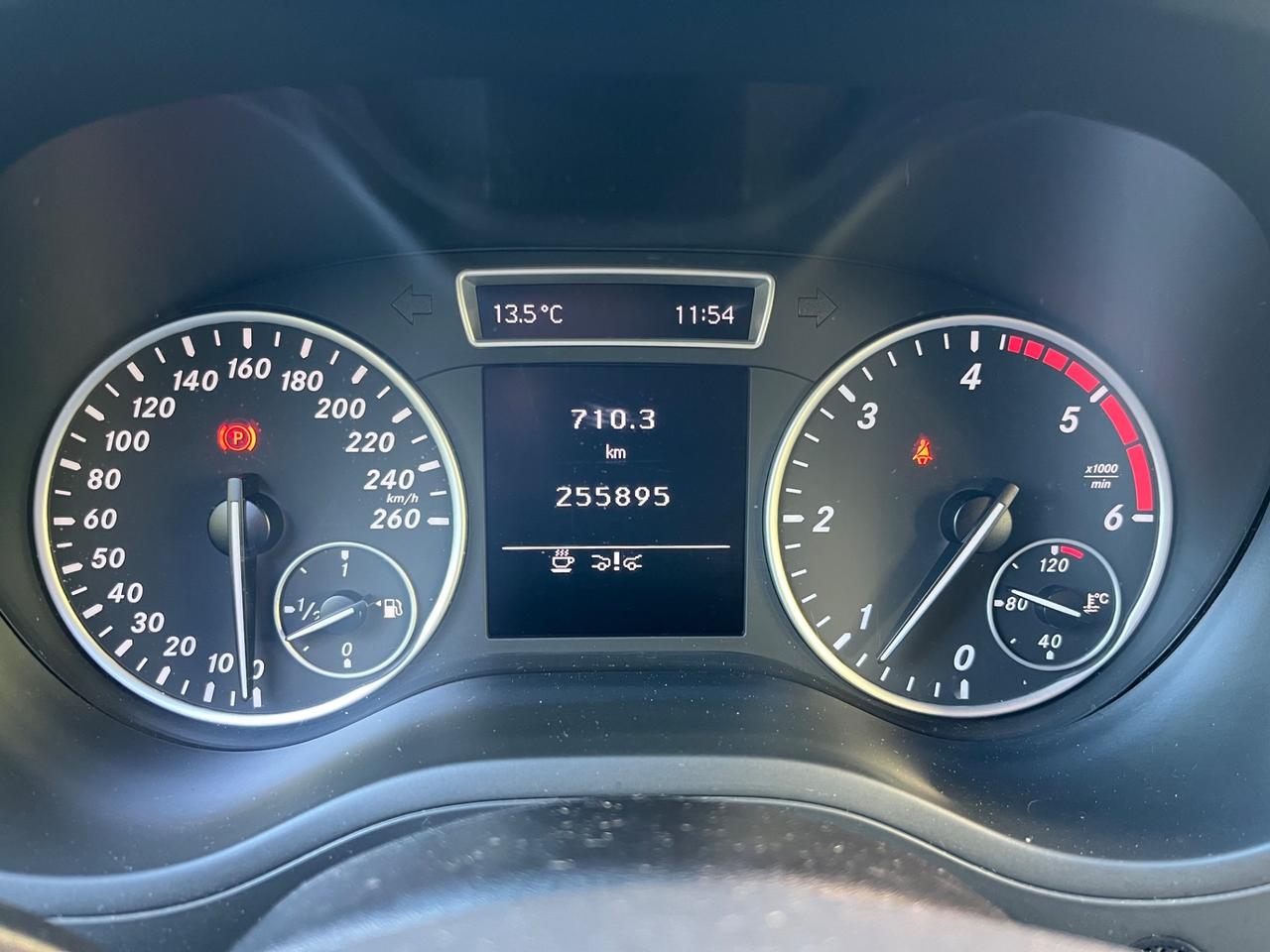 Mercedes-benz B 180 CDI — PREMIUM — 2012