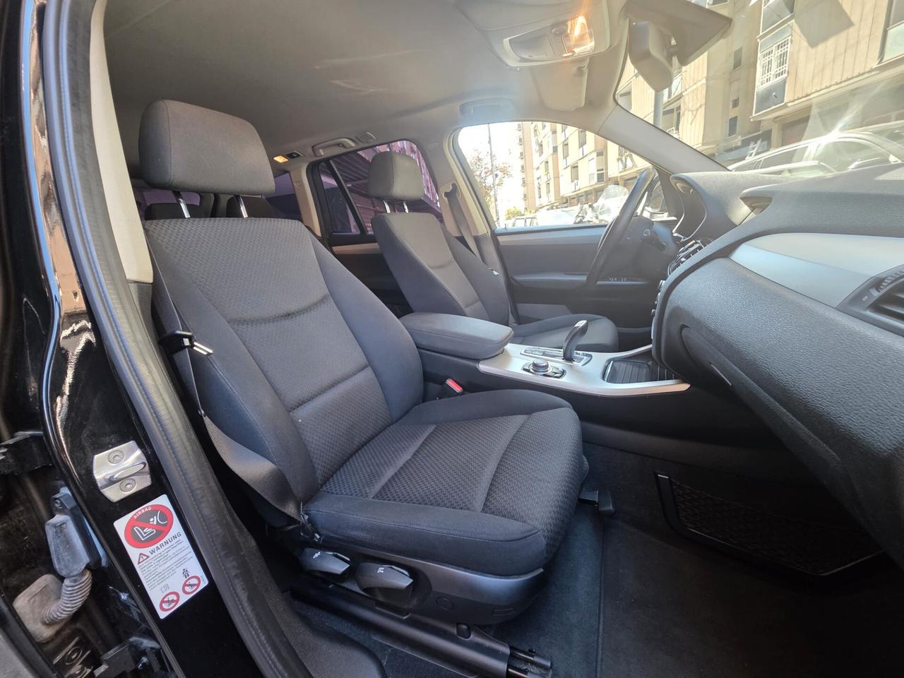 BMW X3 SDRIVE18D 2.0 - 150CV - GANCIO TRAINO