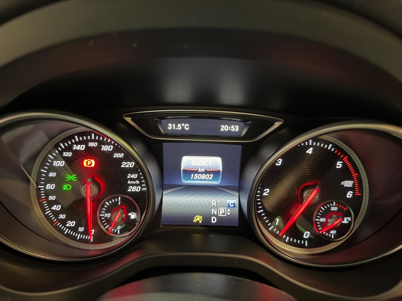 Mercedes-benz GLA 200 d Automatic Premium