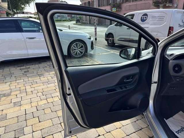 Toyota Yaris 1.5 Hybrid 5 porte Active