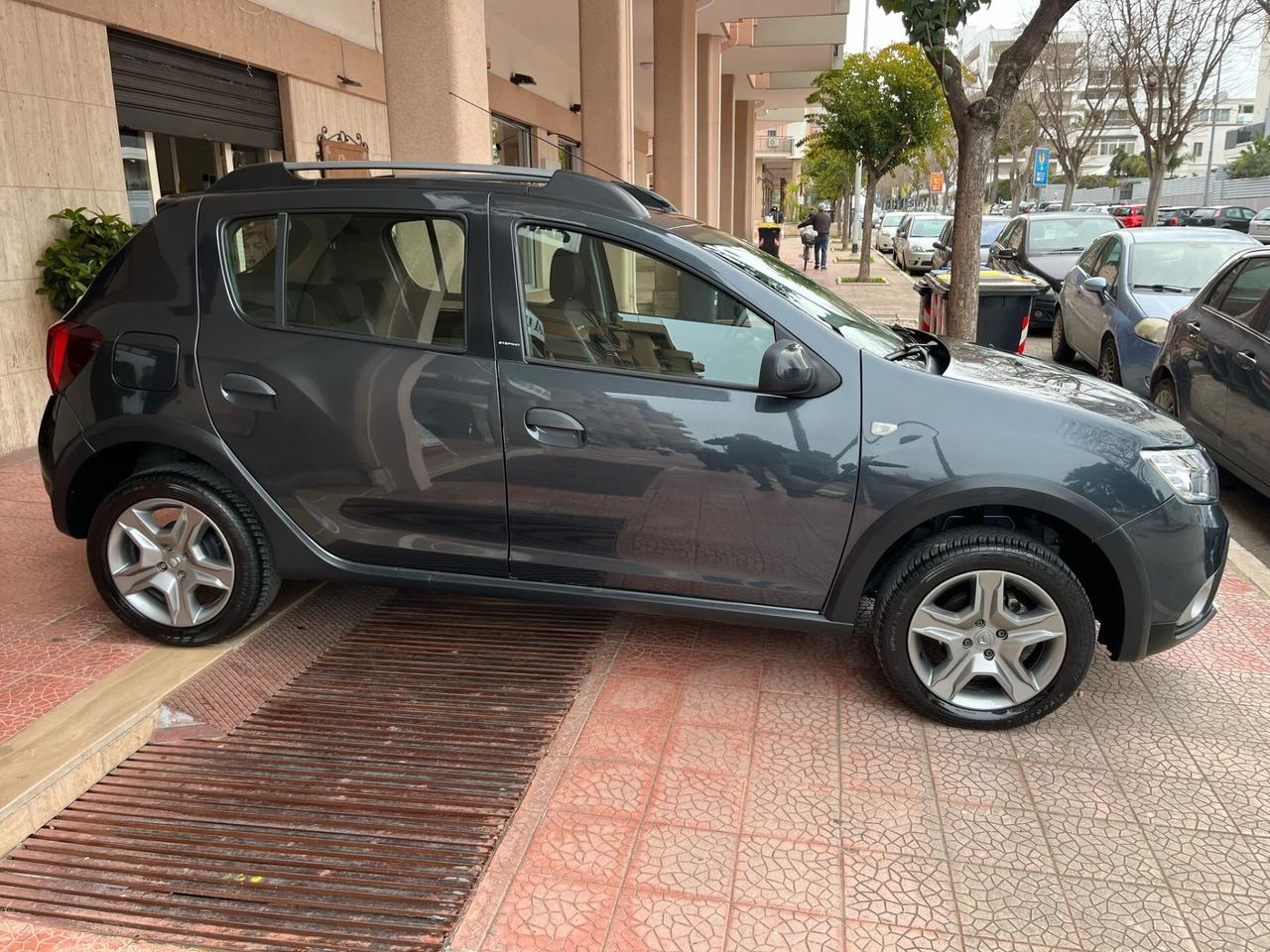 Dacia Sandero Stepway1.5dCi90CV Navi retro-18