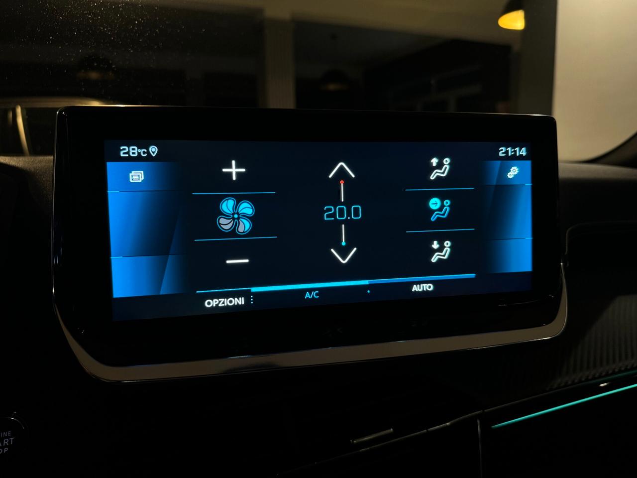 PEUGEOT 2008 1.5 BLUEHDI 110CV GT 2022