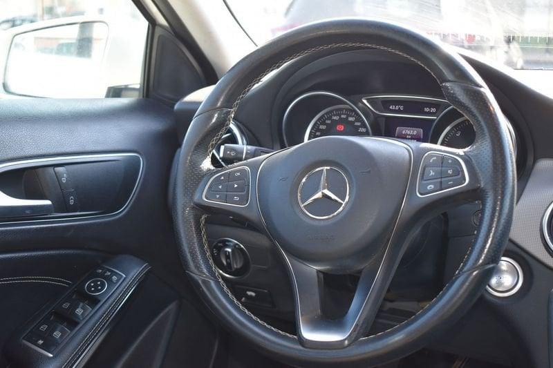 Mercedes-Benz GLA GLA 200 d Sport