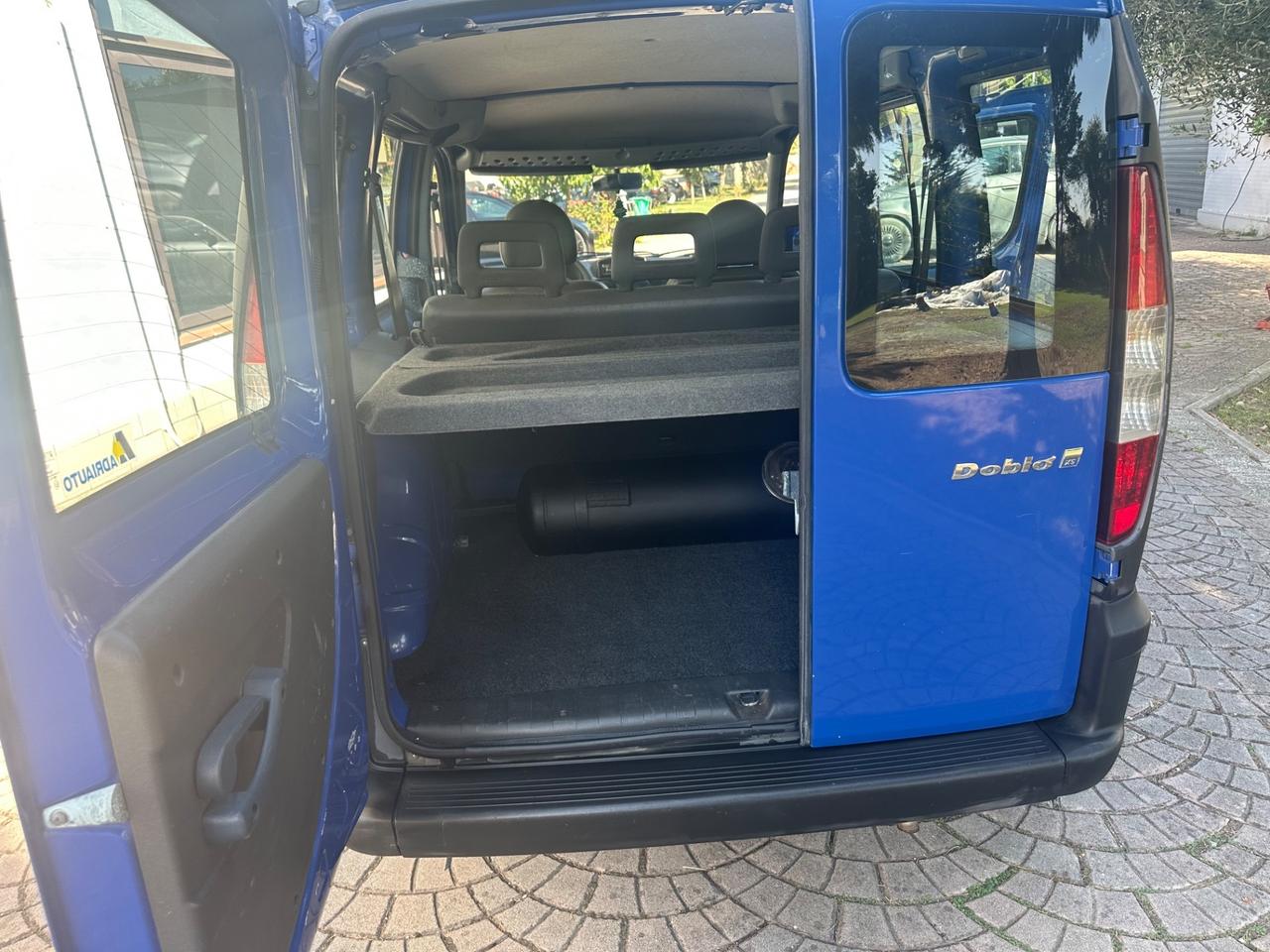 Fiat Doblo 1.2i cat ELX 5 POSTI GPL. IDONEA PER NEOPATENTATI UNICO PROPRIETARIO PERMUTABILE