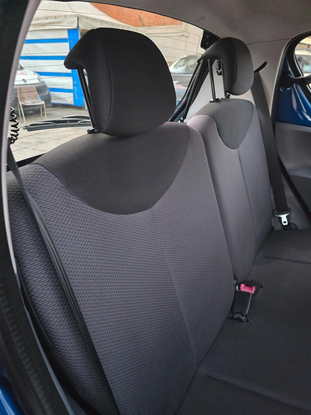 Toyota Aygo 1.0 12V VVT-i 5 porte Sound AUTOMATICA