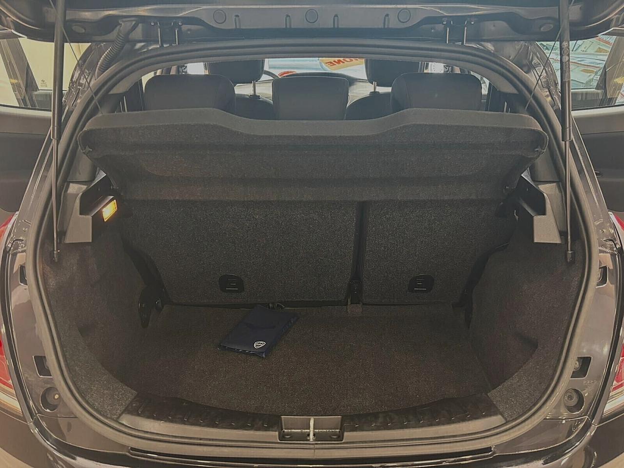 Lancia Ypsilon 1.3 MJET * PROMO*