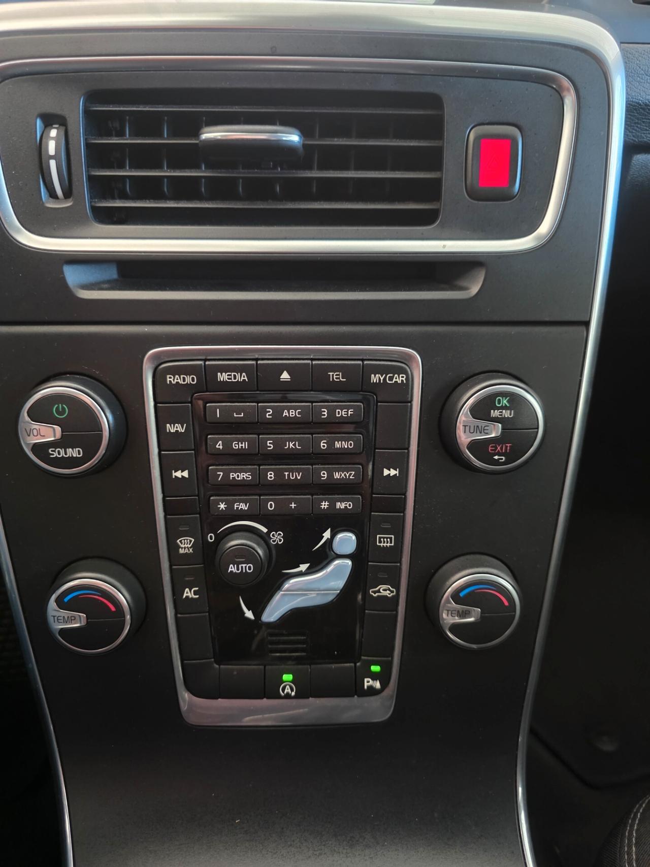 Volvo V60 D2 1.6 Momentum