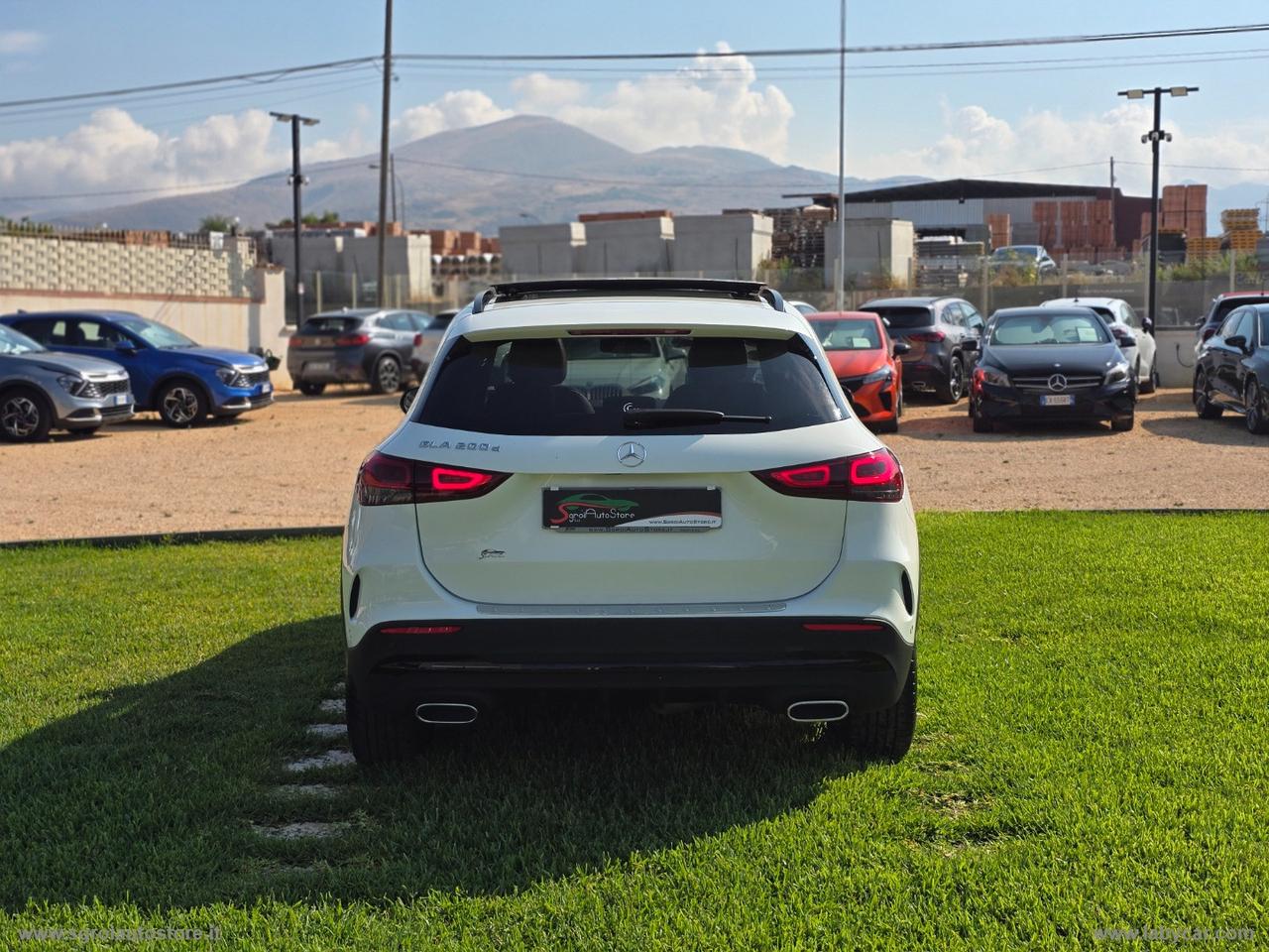 MERCEDES-BENZ GLA 200 d Automatic Premium TETTUCCIO