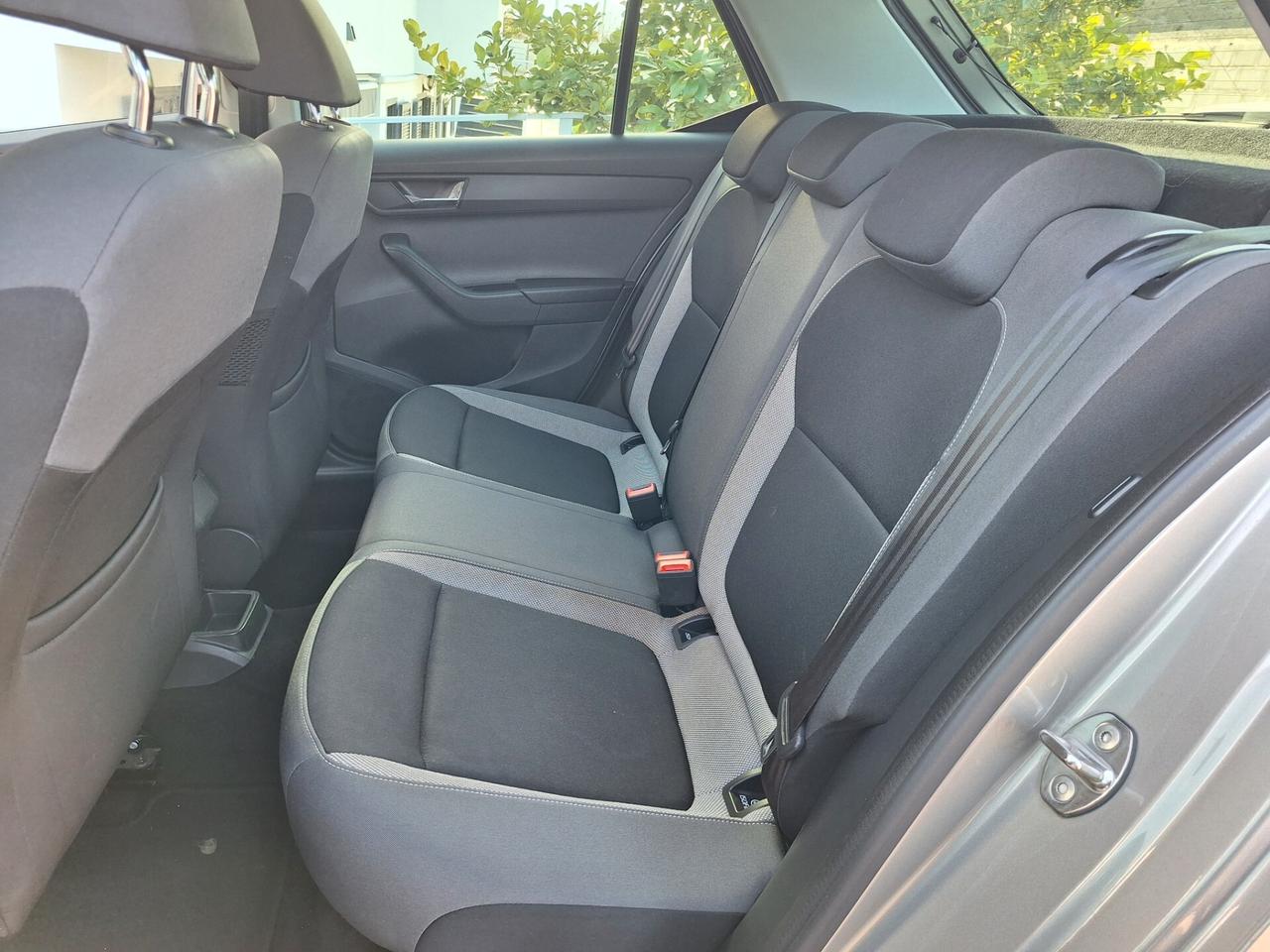 Skoda Fabia 1.0 MPI 75cv Ambition - 2015