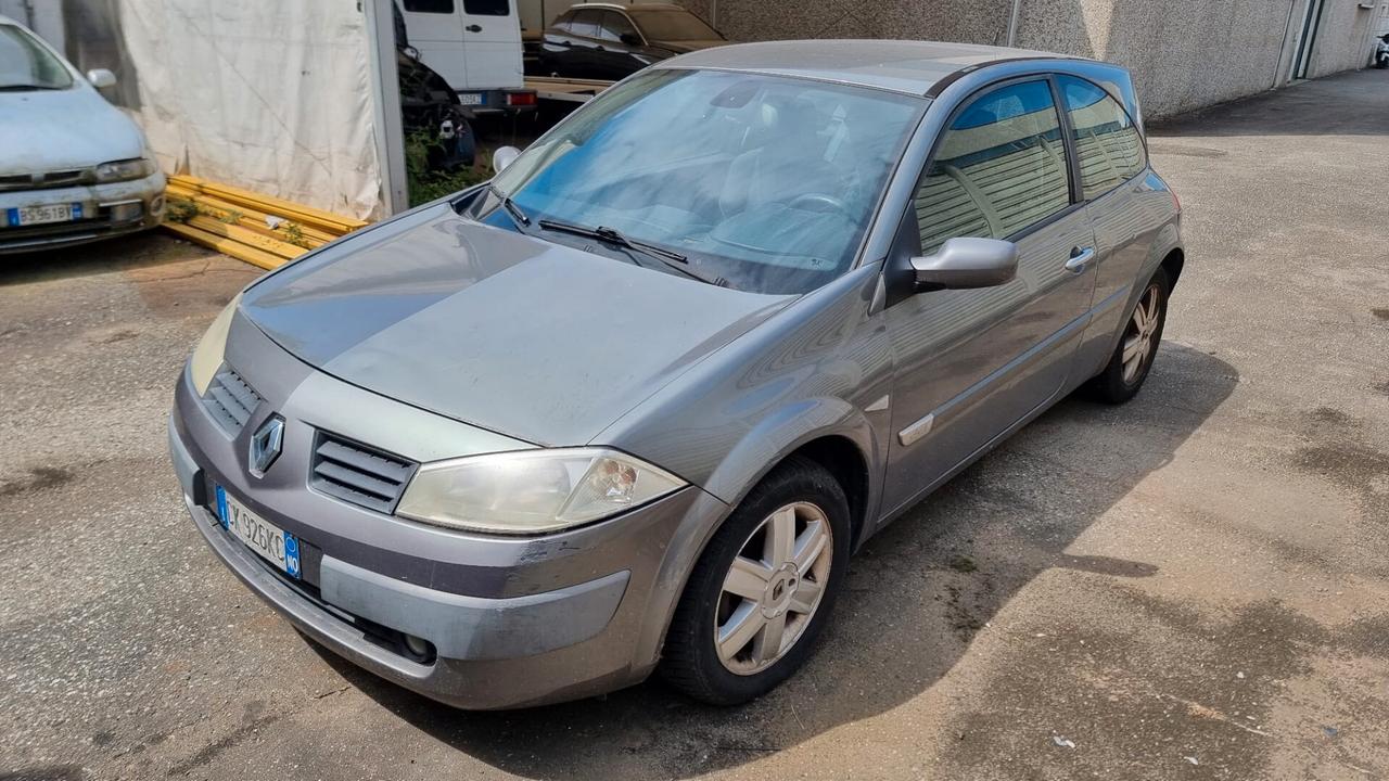 Renault Megane Mégane 1.5 dCi/82CV 3 porte Pack Authentique