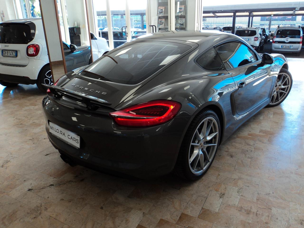 Porsche Cayman 2.7