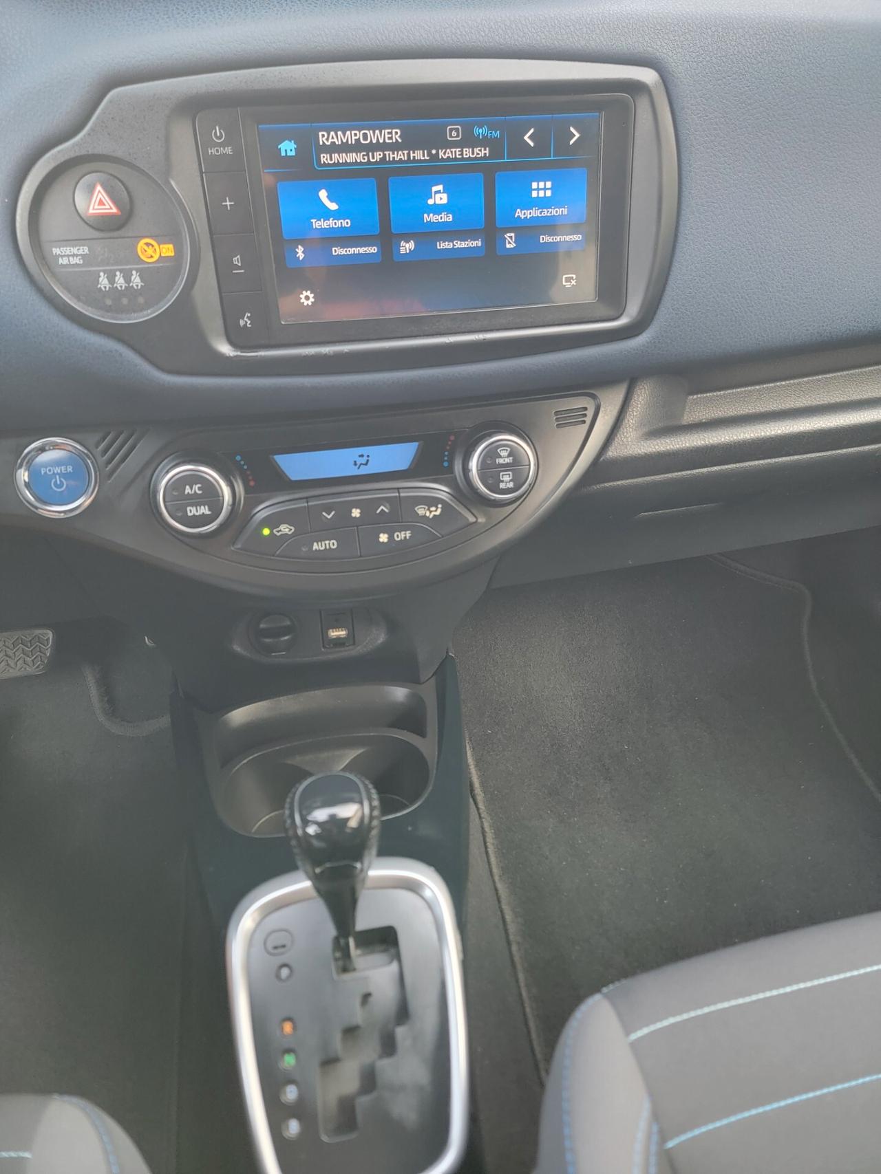Toyota Yaris 1.5 Hybrid Style TAGLIANDATA TOYOTA
