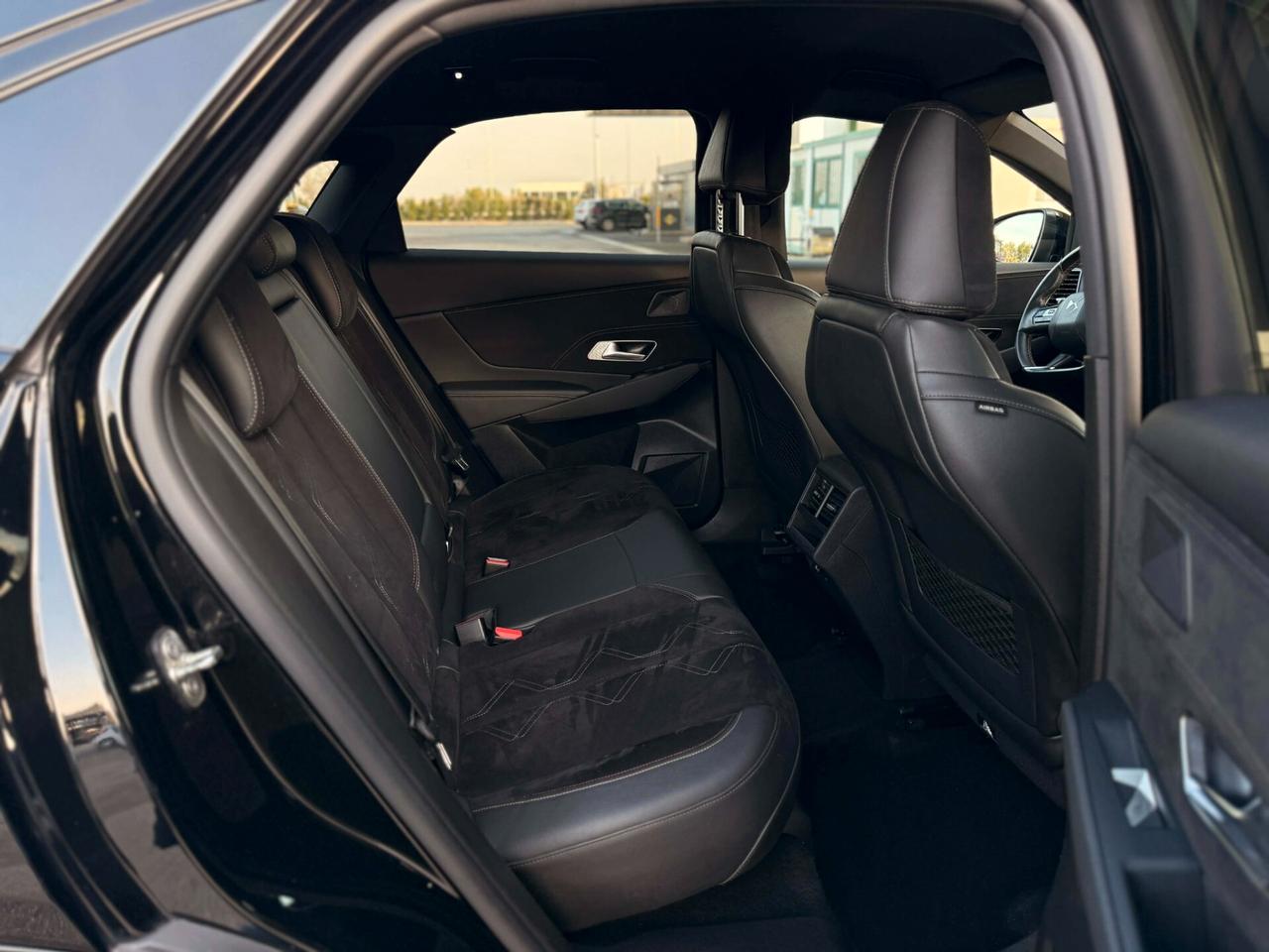 Ds 7 BlueHDi 130 aut. Performance Line+ TOTAL BLACK