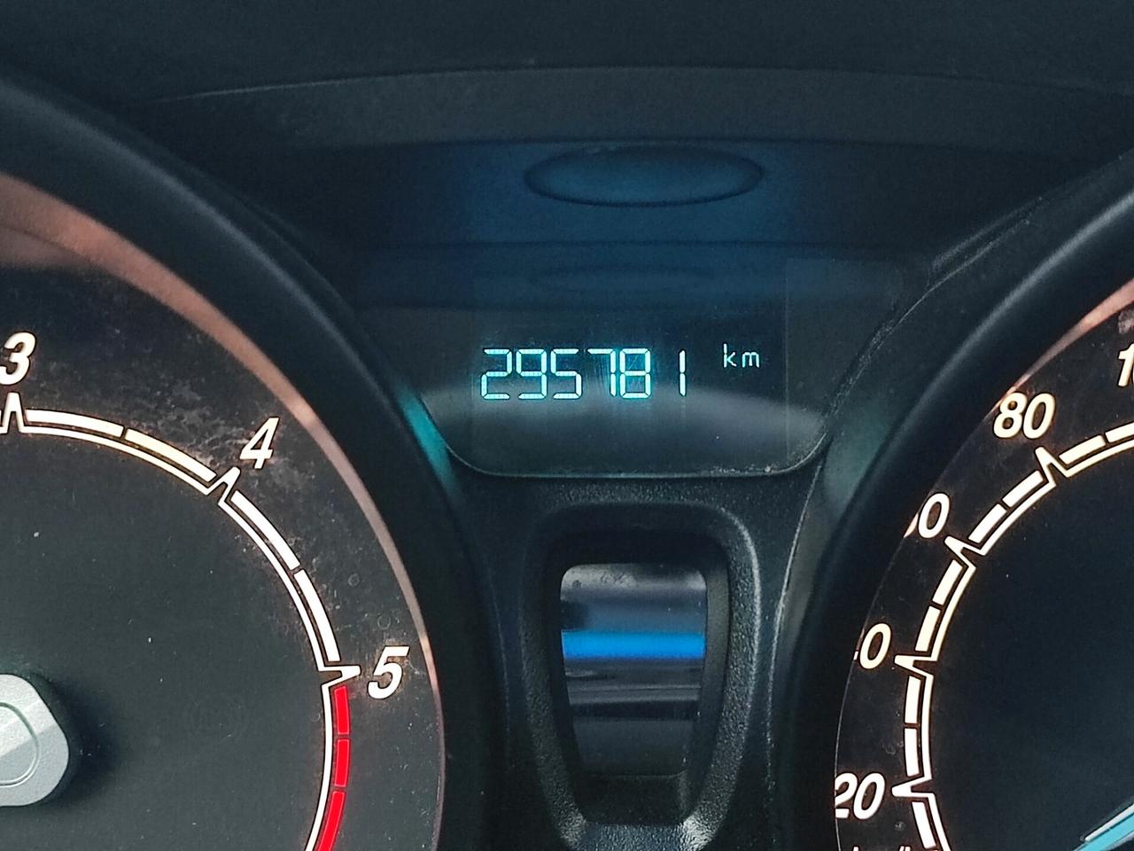 Ford Courier Euro 6B Tdci