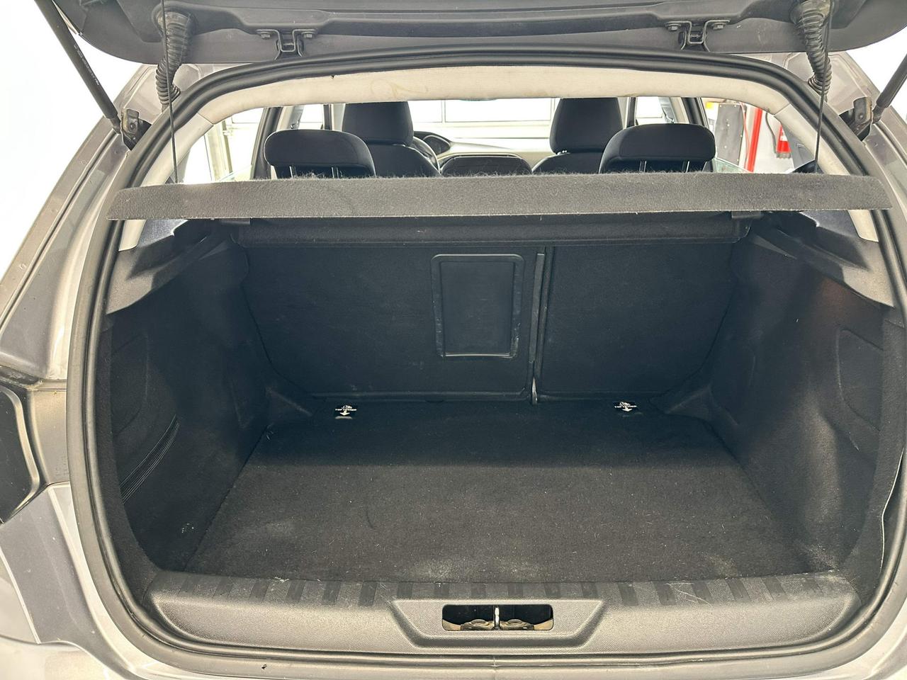 Peugeot 308 5p 1.6 bluehdi Active s&s 120cv