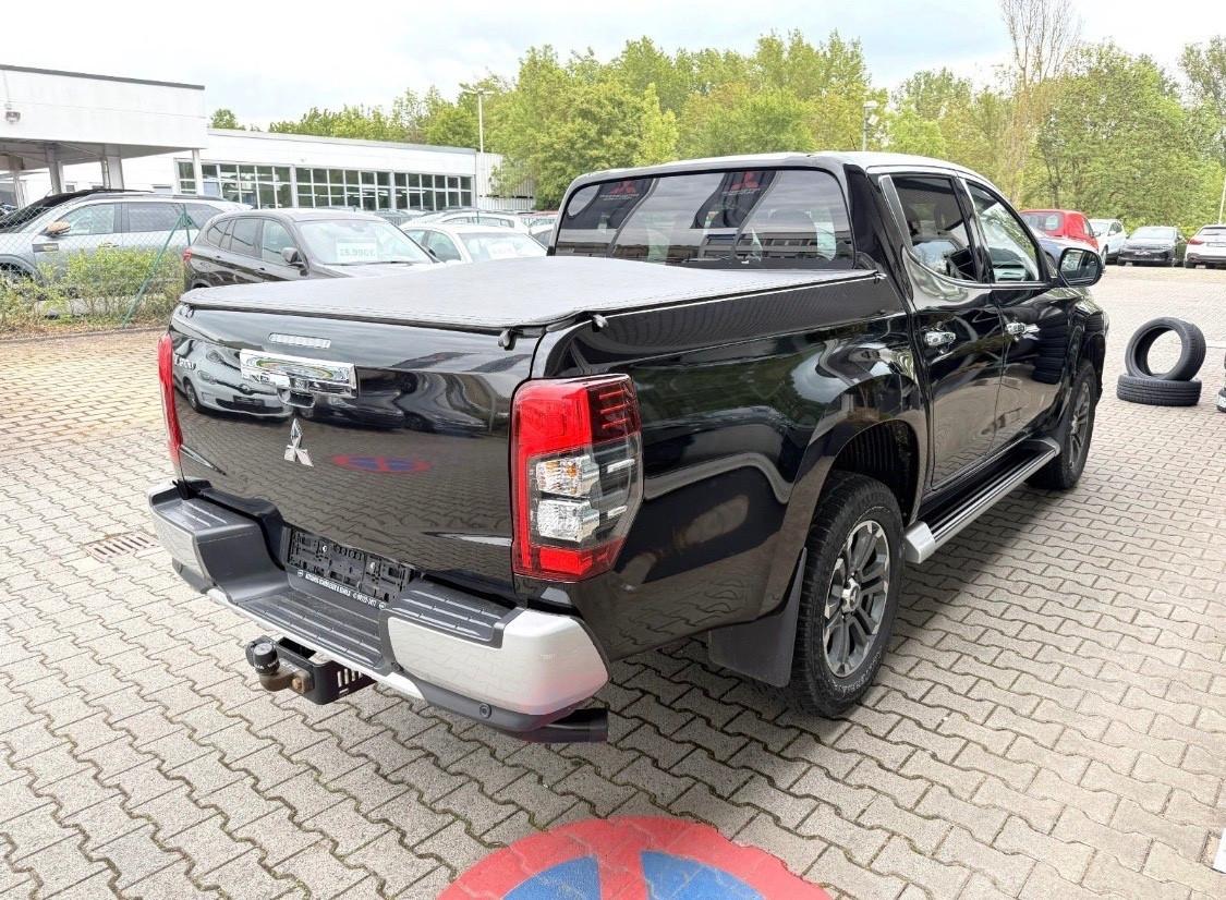 Mitsubishi L200 2.3 D Double Cab 4x4 Super Select Diamond