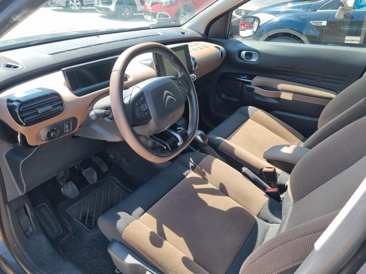 Citroen C4 Cactus BlueHDi 100 Shine