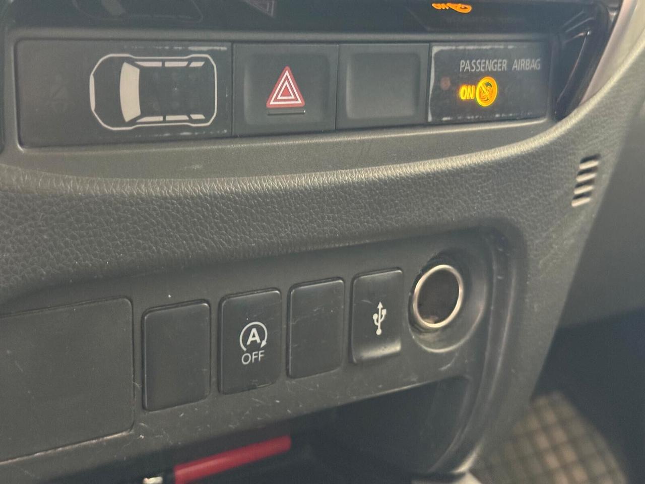 Mitsubishi L200 2.4 DI-D/181CV Club Cab Intense Hp Mivec SDA