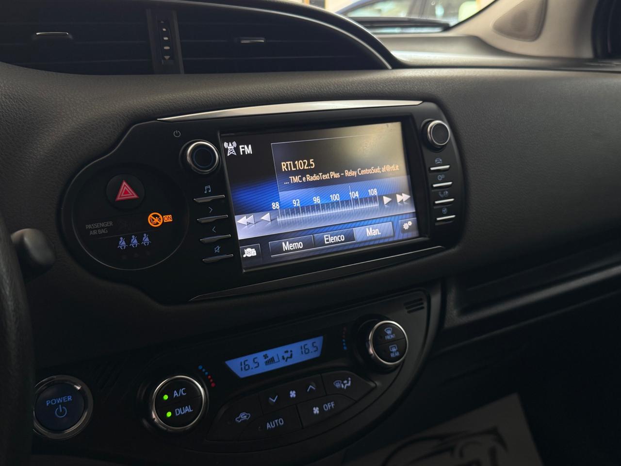 Toyota Yaris Hybrid Lounge Full Optional