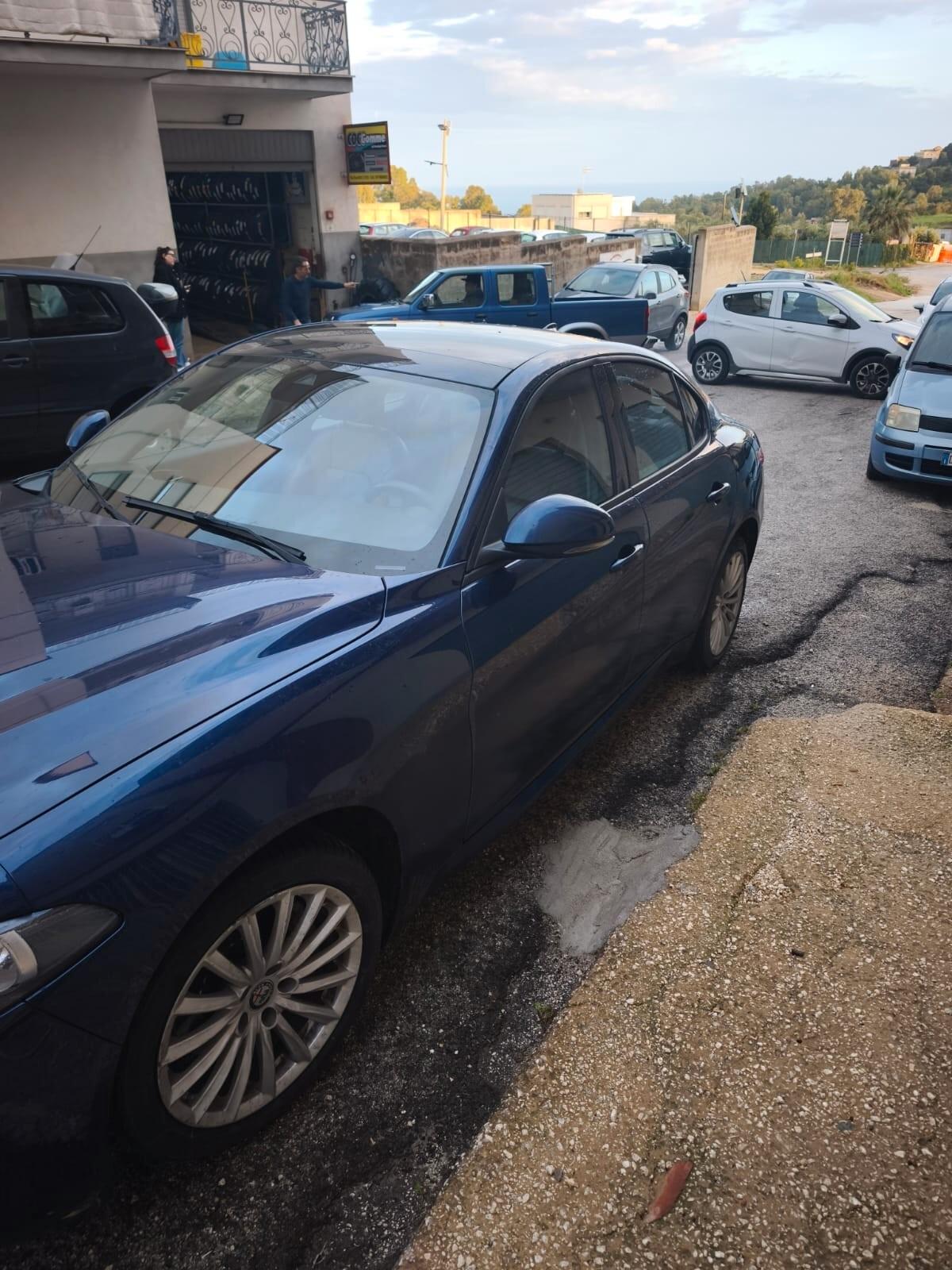 Alfa Romeo Giulia 2.2 Tdi 150 CV Super - 2017