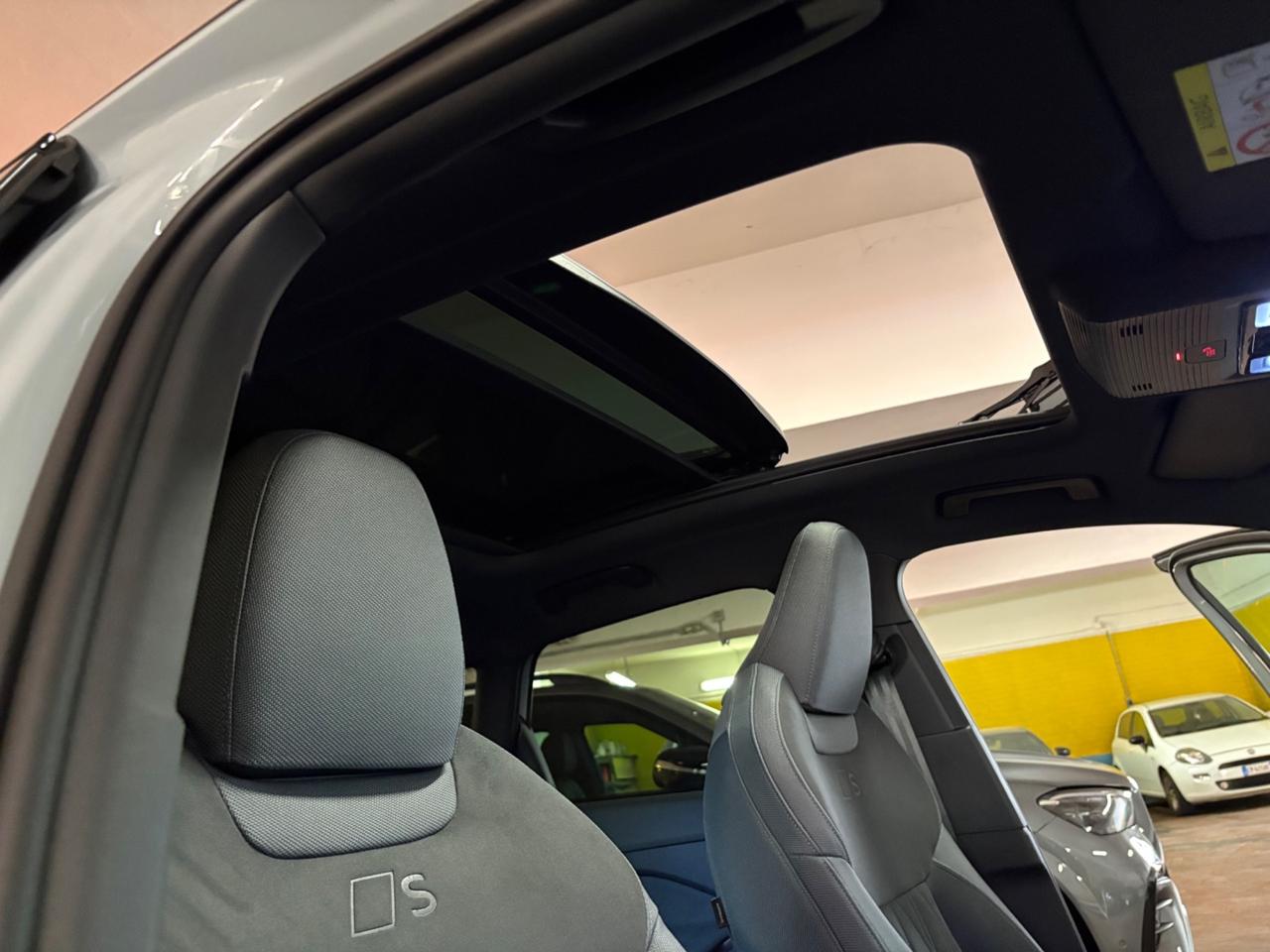 Audi Q3 SPB e-hybrid 200 kW S tronic Business Advanced
