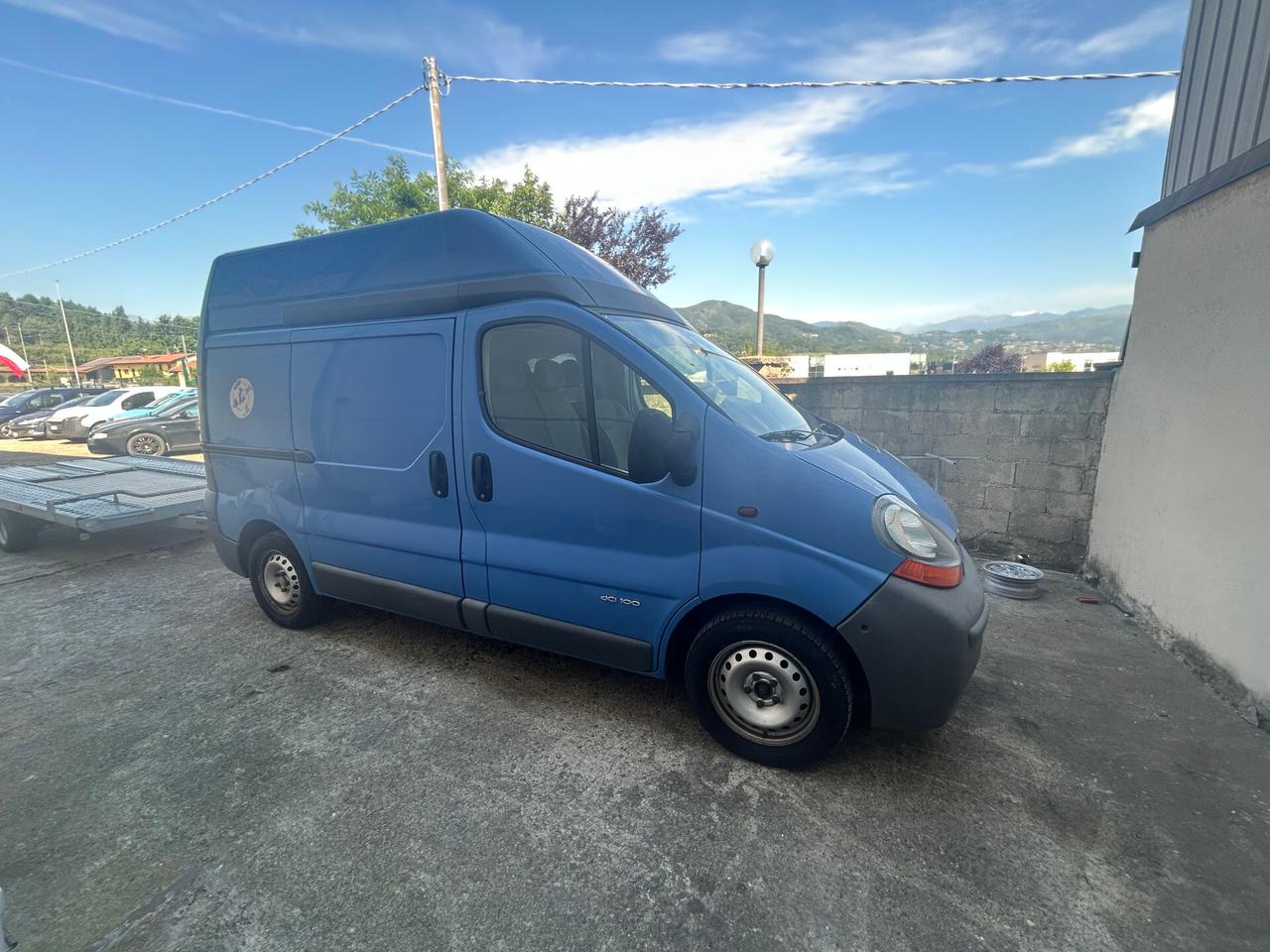 Renault Trafic T29 1.9 dCi/100CV PL-TN Furg. semi camperizzato