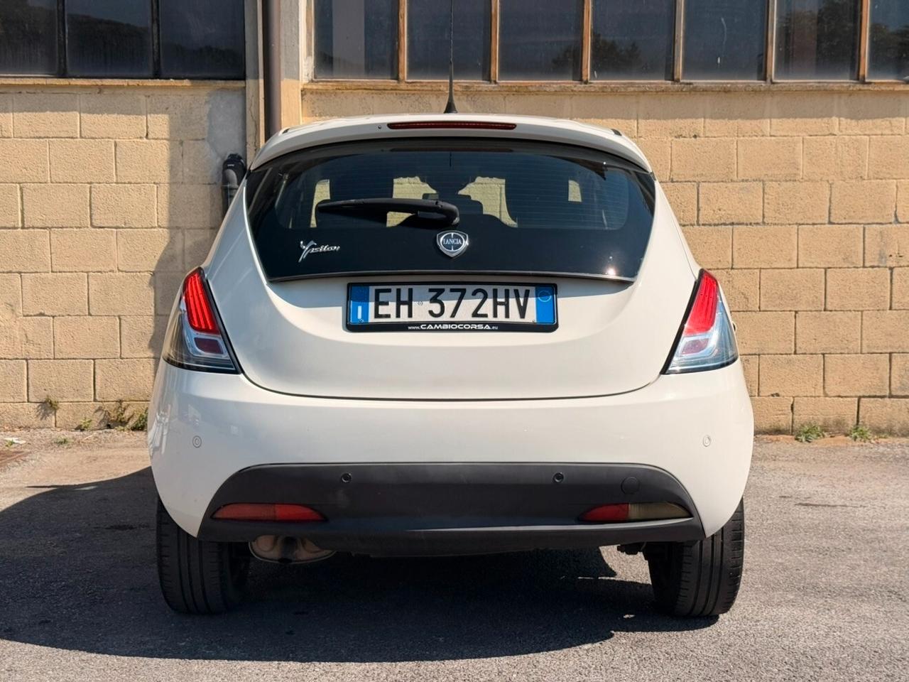 Lancia Ypsilon 1.2 69 CV 5 porte GPL Ecochic Platinum