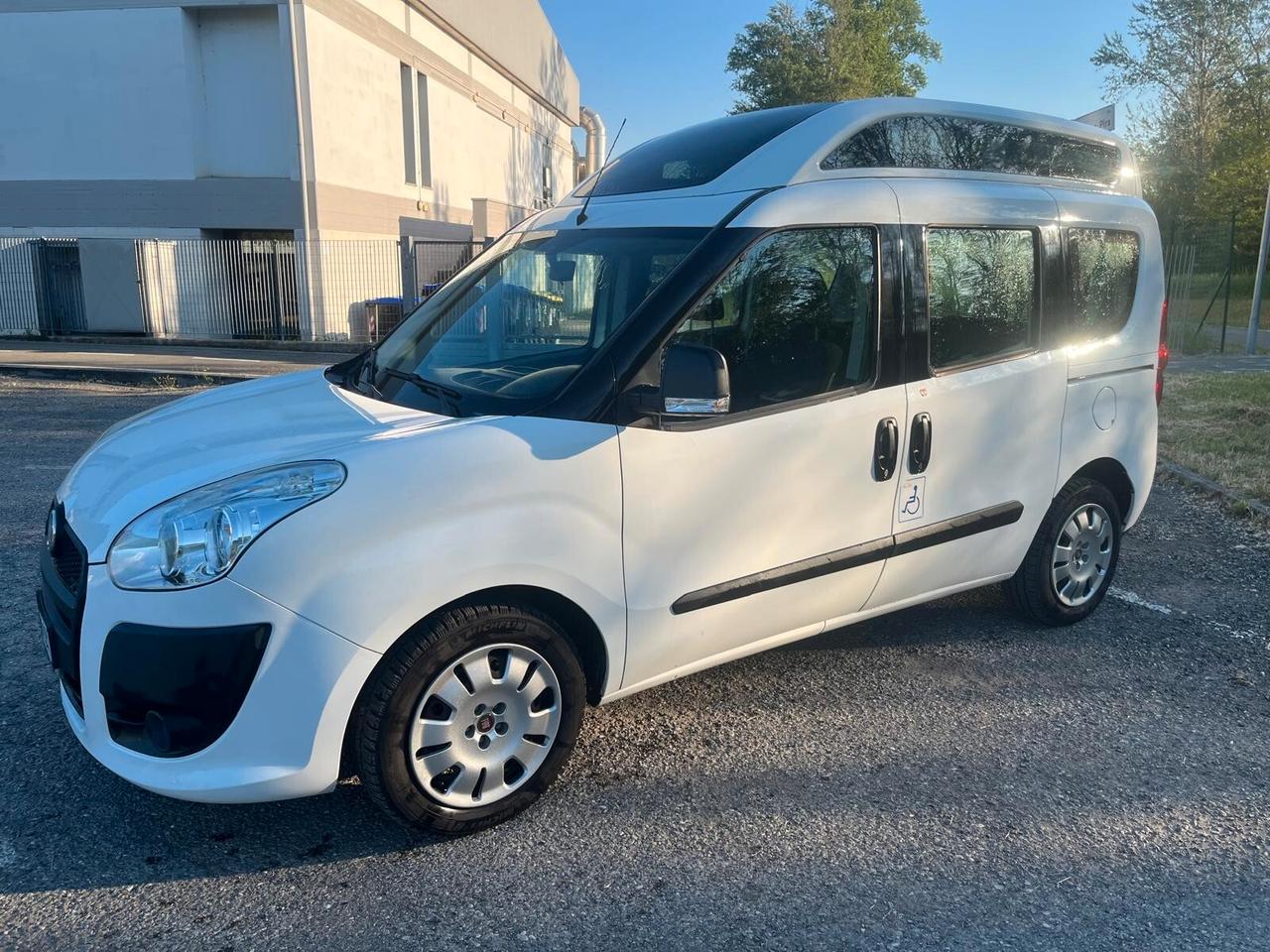 Fiat Doblo 1.6 MJT 16V trasp.disabili, tetto alto - 2012
