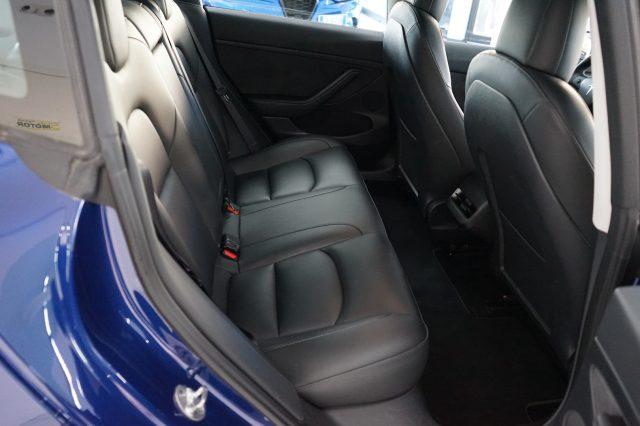 TESLA Model 3 Long Range Dual Motor AWD Guida Massimo Potenziale