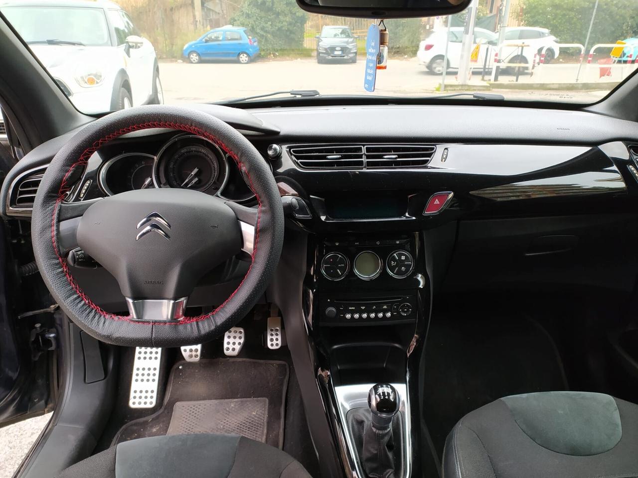 Ds DS3 3 PureTech Just black offerta del mese