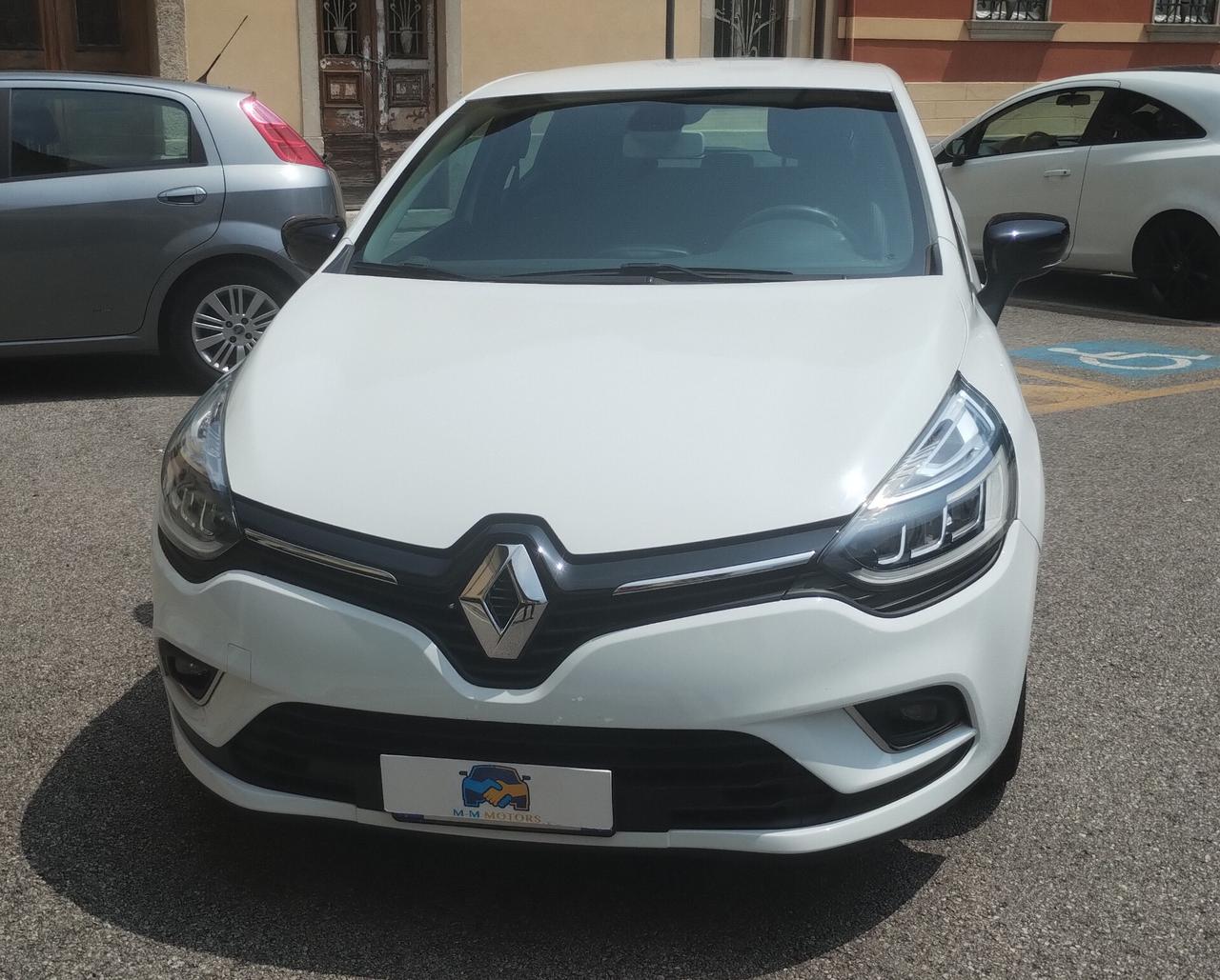 Renault Clio dCi 8V 75 CV 5 porte Moschino Zen NEOPATENTATI