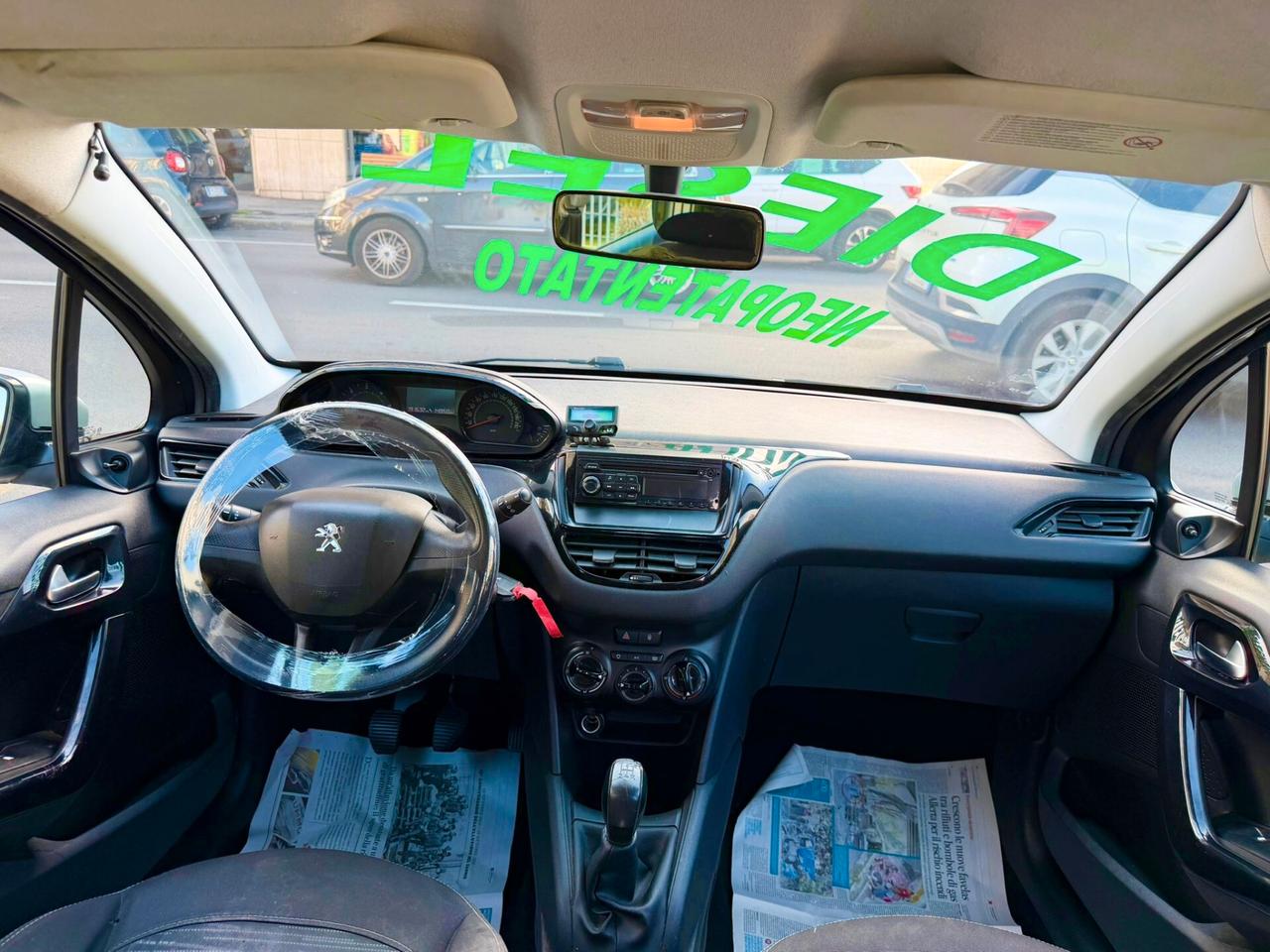 Peugeot 208 1.4 HDi 68 CV 5 porte Allure