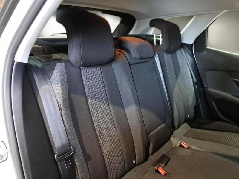 PEUGEOT 3008 BLUEHDI 130 EAT8 SES BUSINESS 5 PORTE SUV