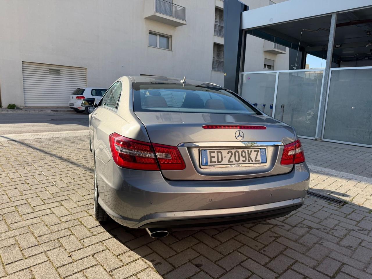 Mercedes-benz E 250 CDI Coupé BlueEFFICIENCY Avantgarde