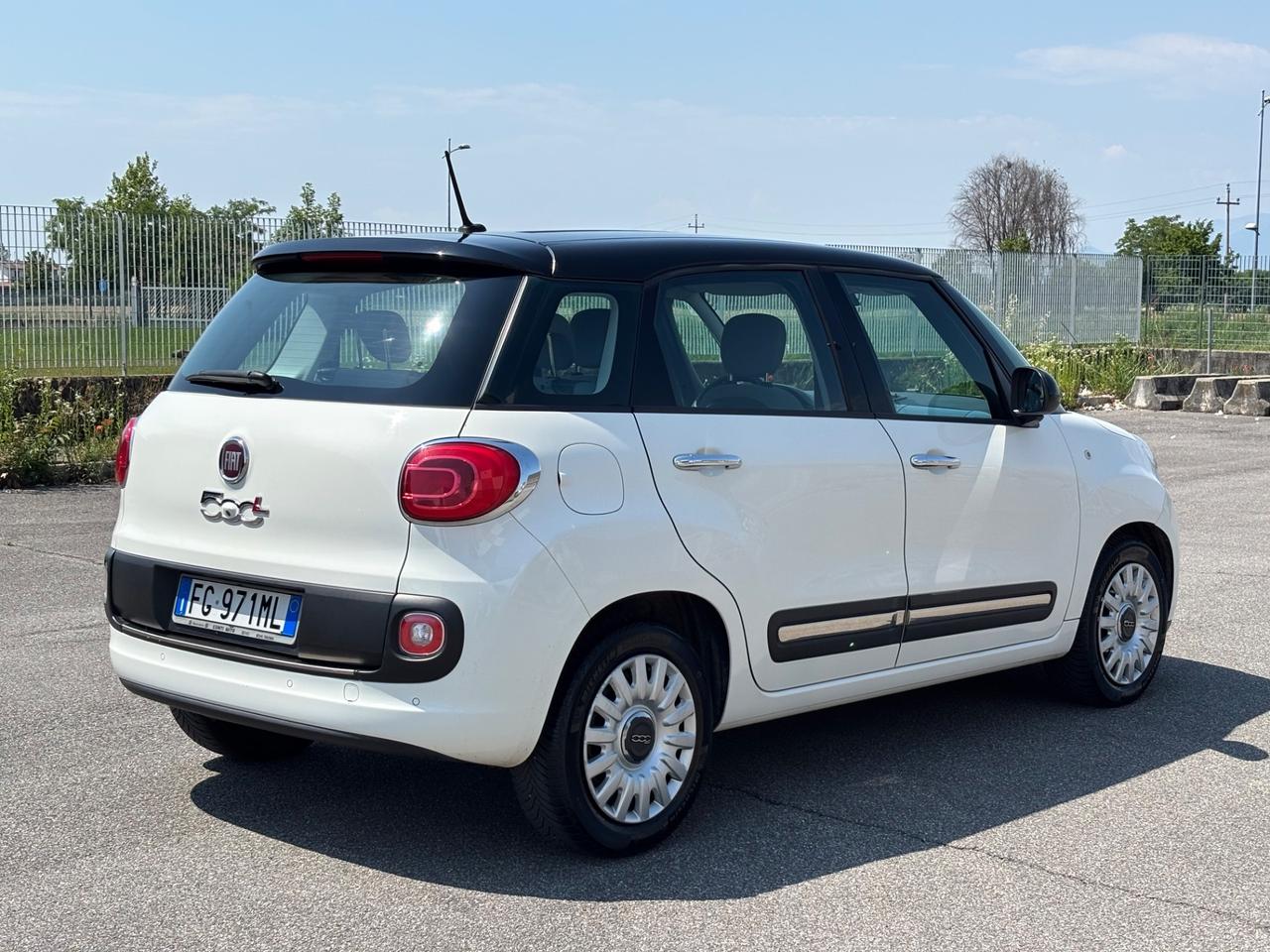 Fiat 500L 1.6 MJT 120CV AUTOCARRO N1