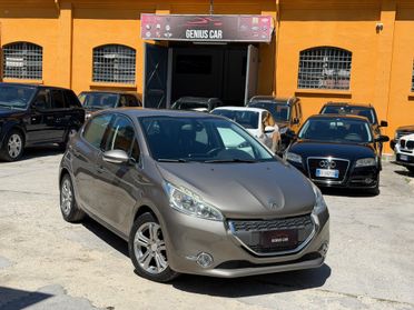 Peugeot 208 1.2 VTi 68 CV 5 porte Allure